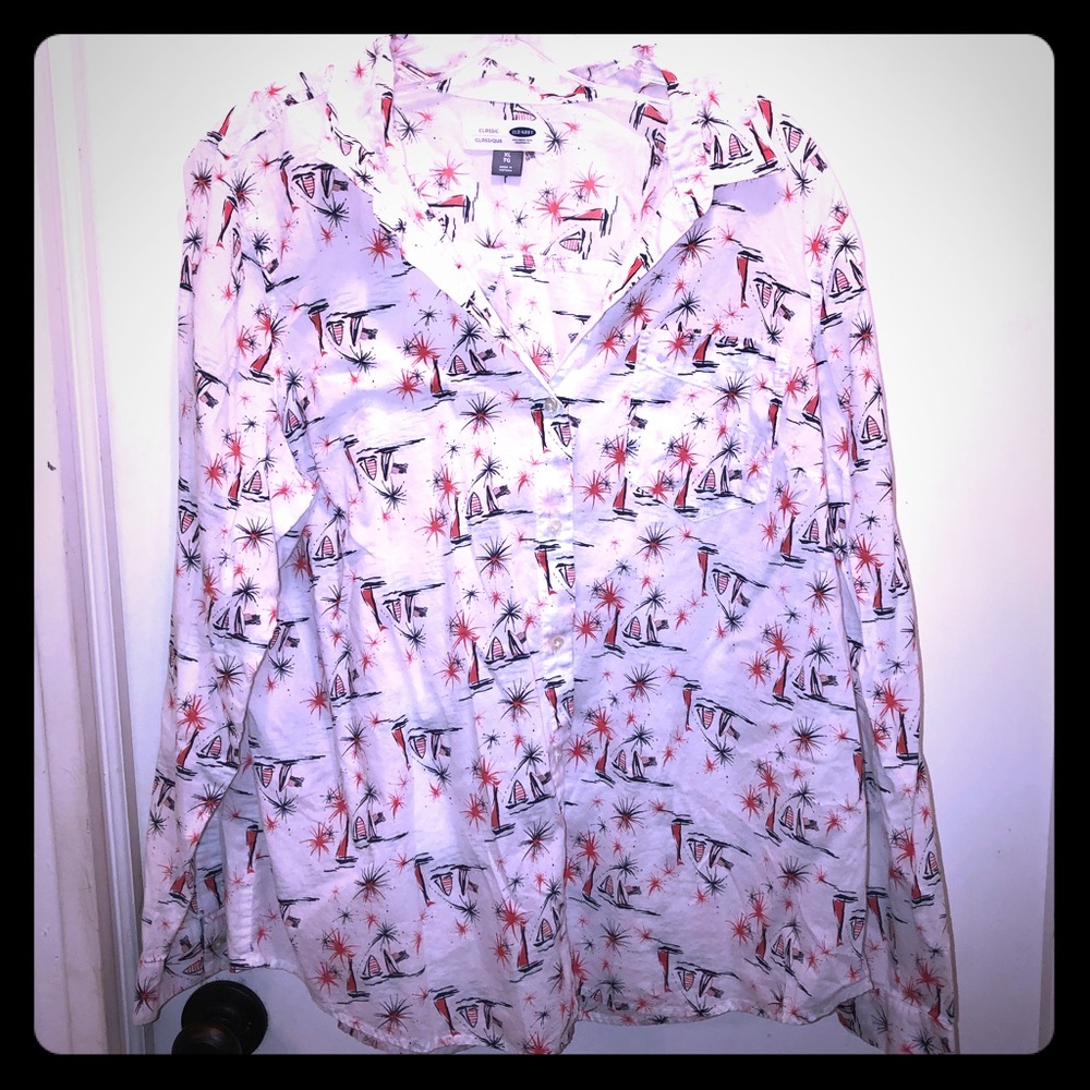 Button down shirt - Picture 1 of 3
